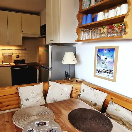 A Montalbert - Fr-1-755-45