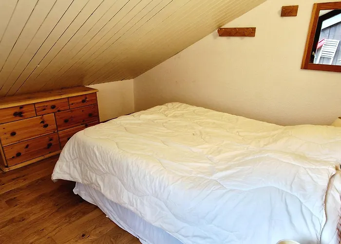 A Montalbert - Fr-1-755-45 Appartement